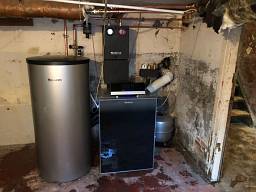 Schneller Kesseltausch. © Gosau GbR Schneller Kesseltausch. © Gosau GbR